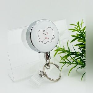 Beautiful badge reel for dental workers our students 🦷